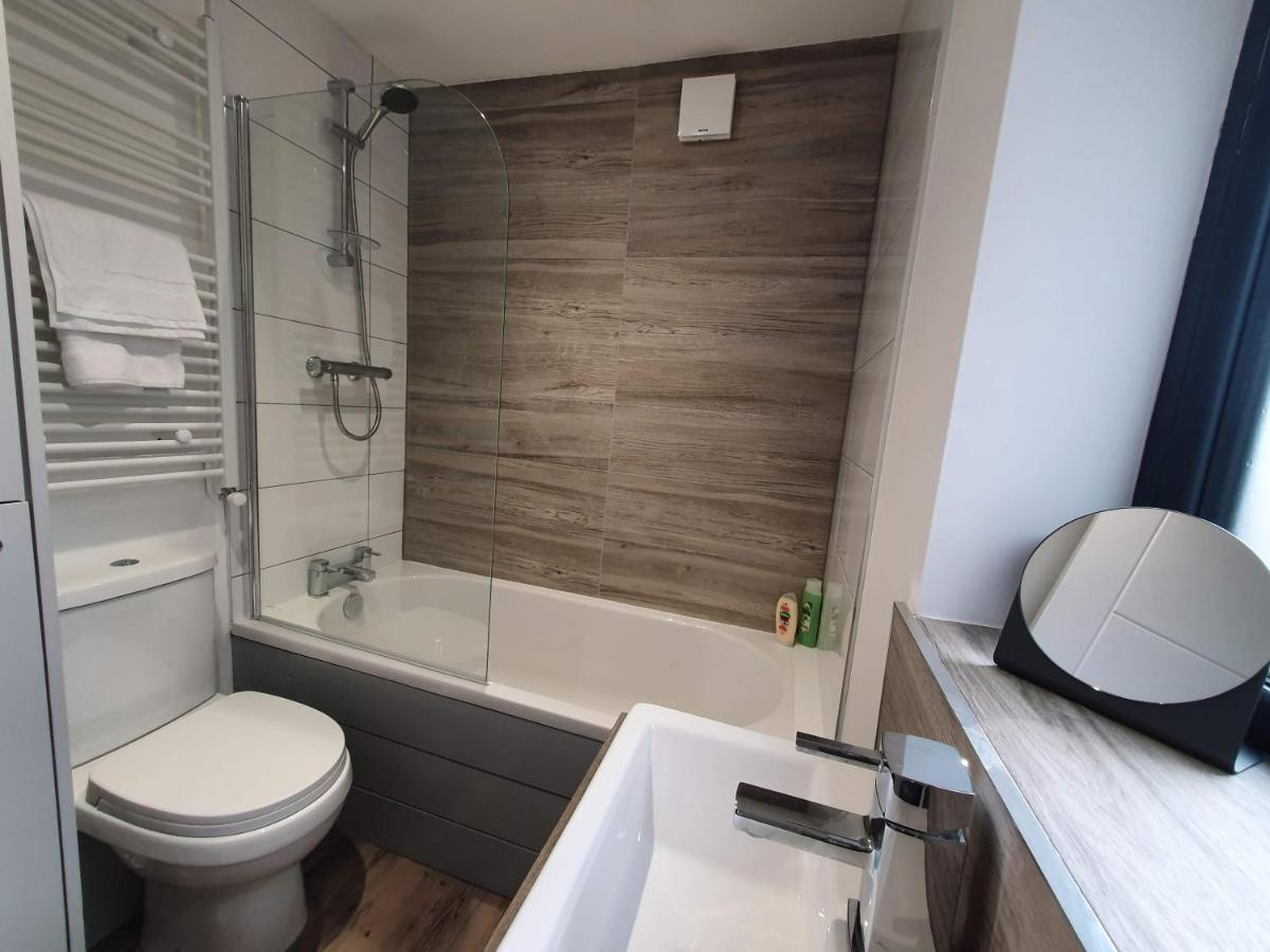 2 Bedroom Apartments In Filton By Cliftonvalley Apartments Бристоль Экстерьер фото
