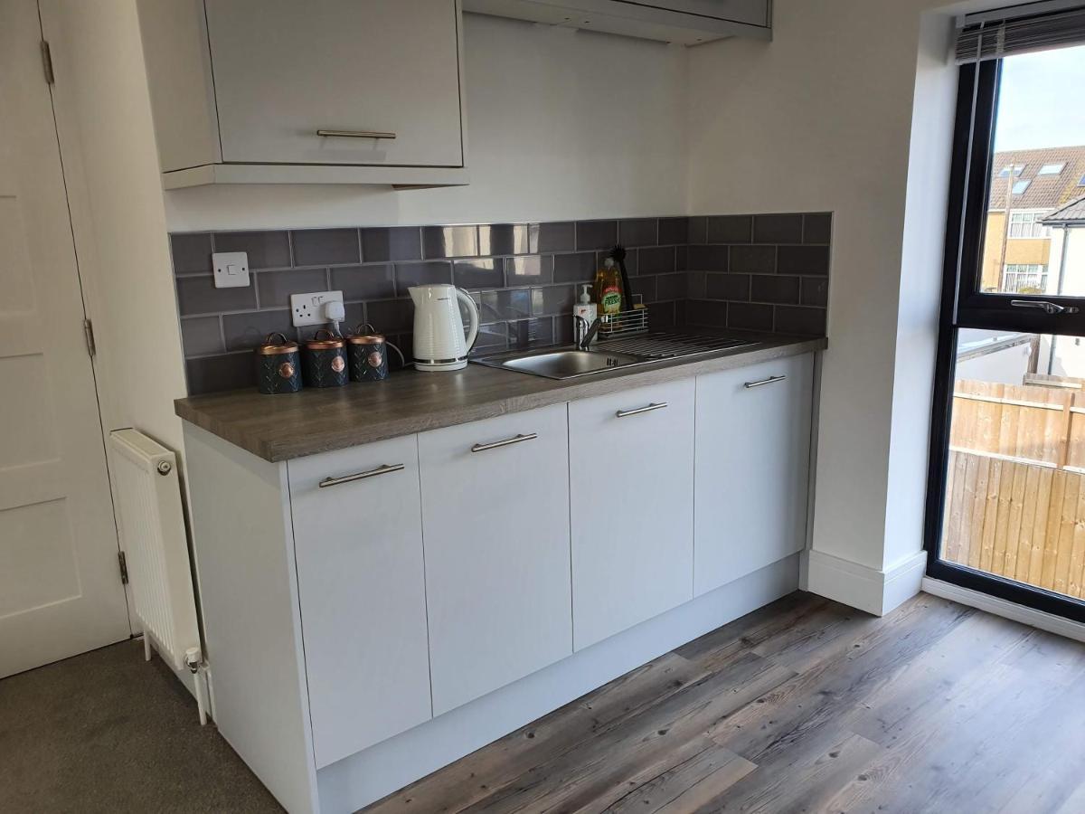 2 Bedroom Apartments In Filton By Cliftonvalley Apartments Бристоль Экстерьер фото
