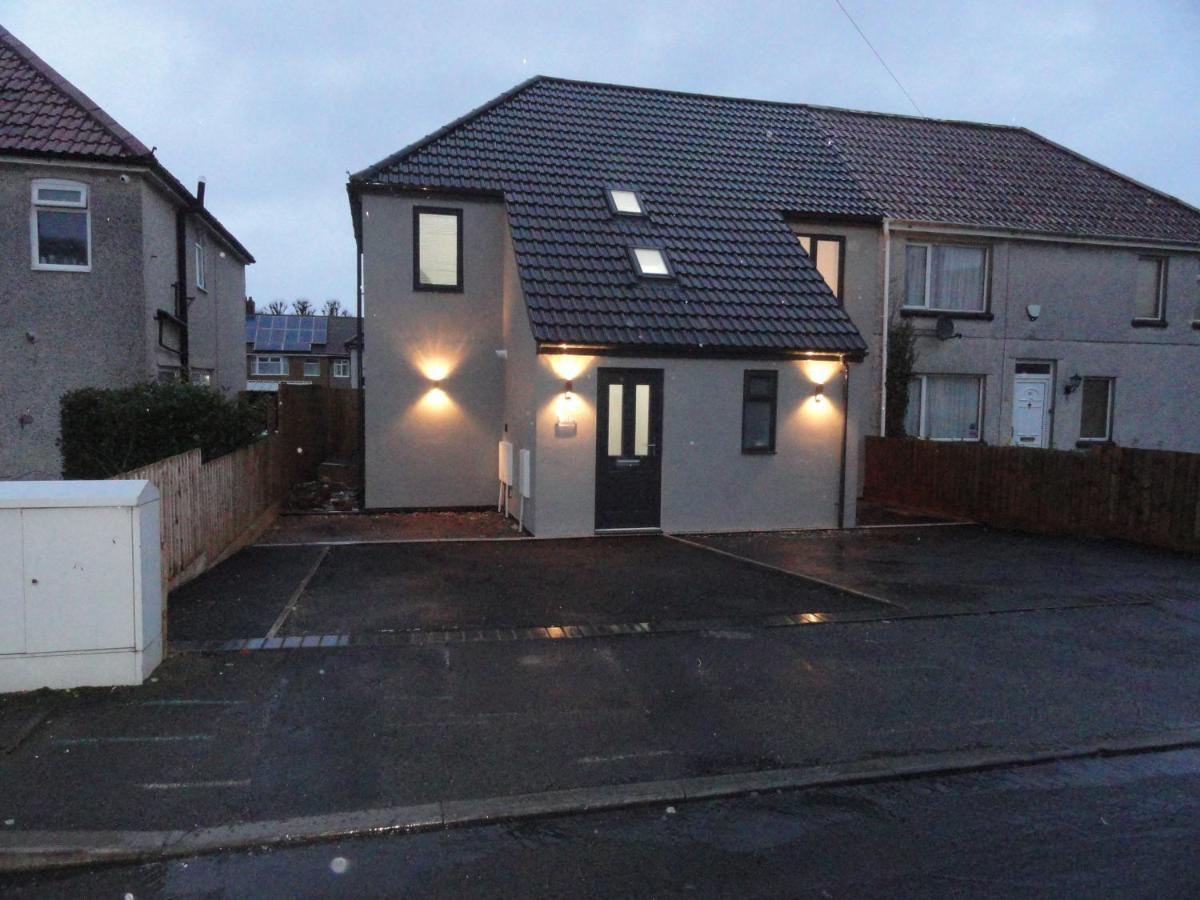 2 Bedroom Apartments In Filton By Cliftonvalley Apartments Бристоль Экстерьер фото